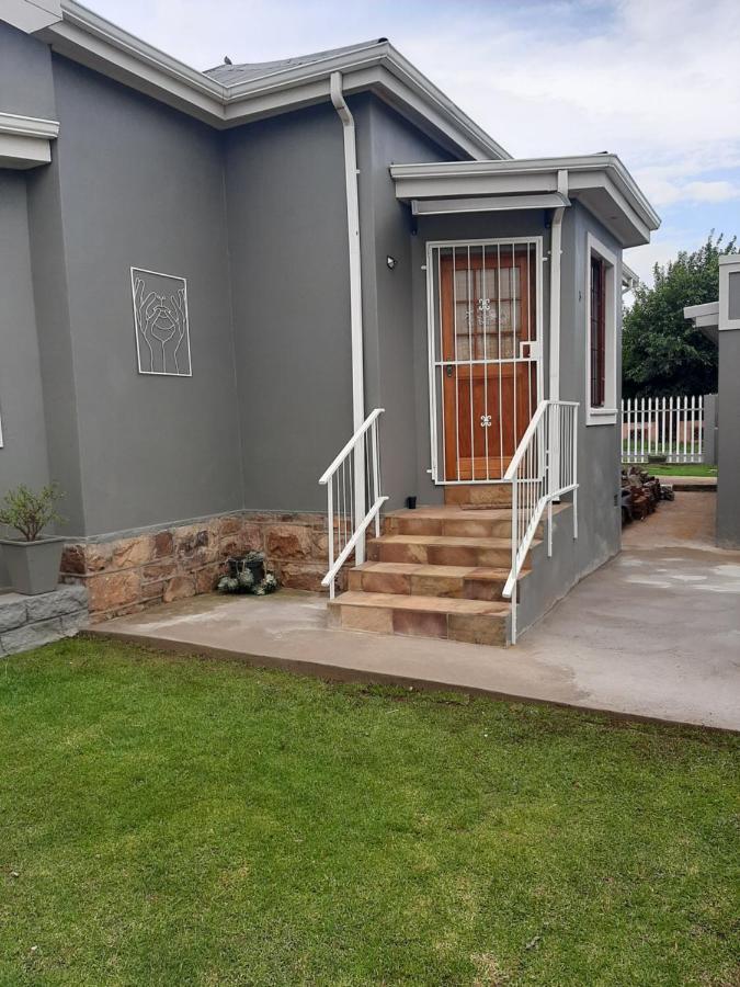 Apartamento Fancy Pansy Germiston Exterior foto
